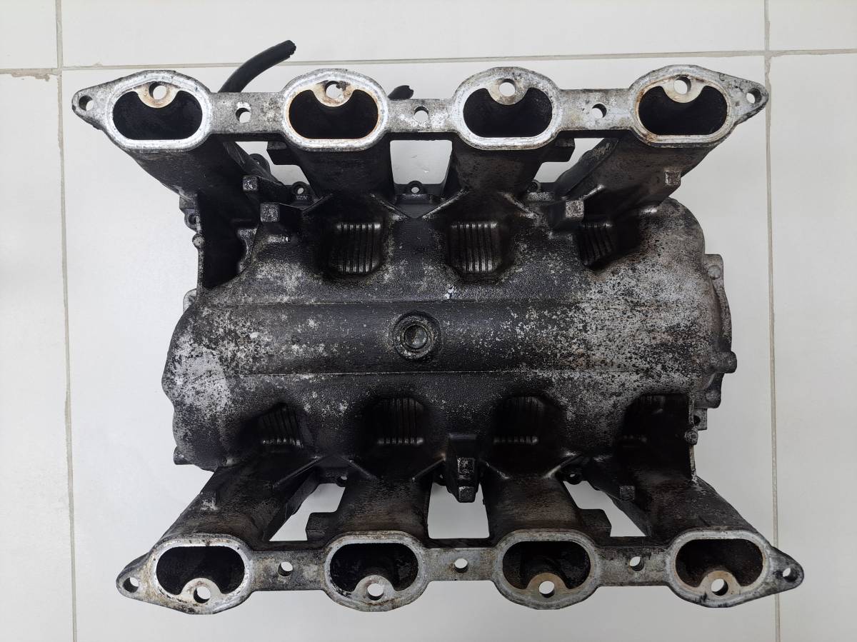 Коллектор впускной Toyota Land Cruiser (J100) 1998-2007