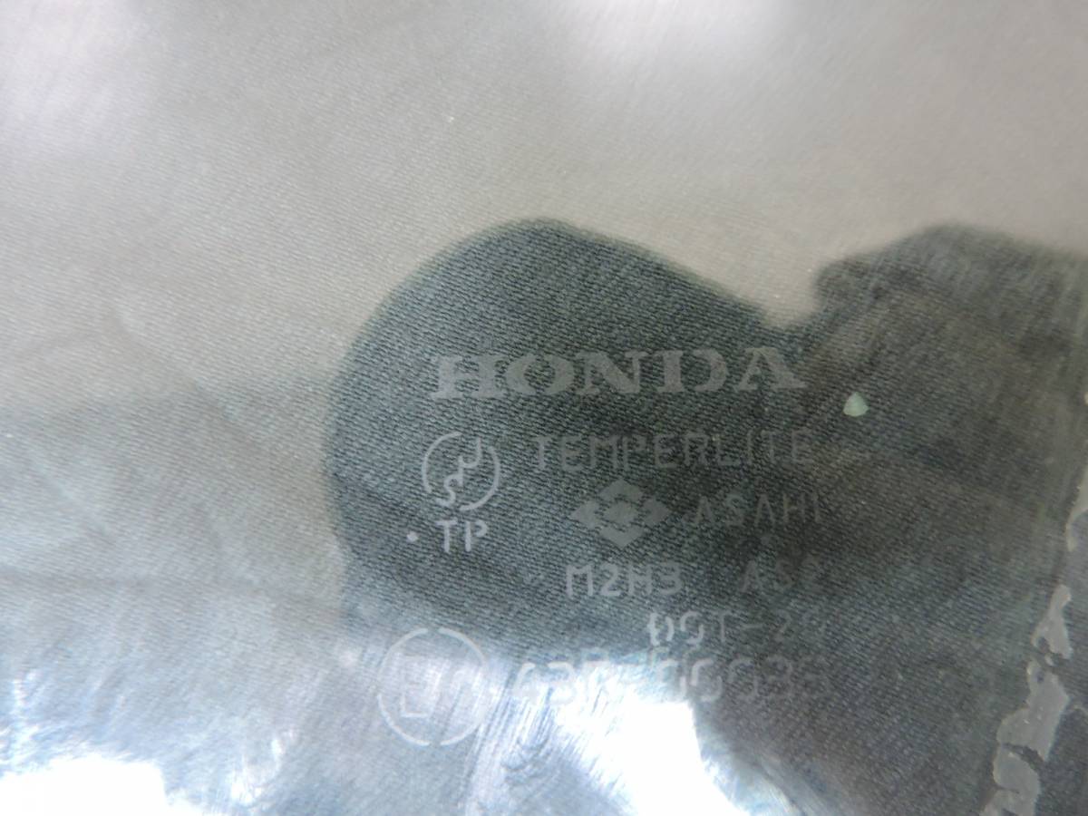 Стекло двери передней правой Honda Accord 7 (CL, CM, CN) 2003-2008