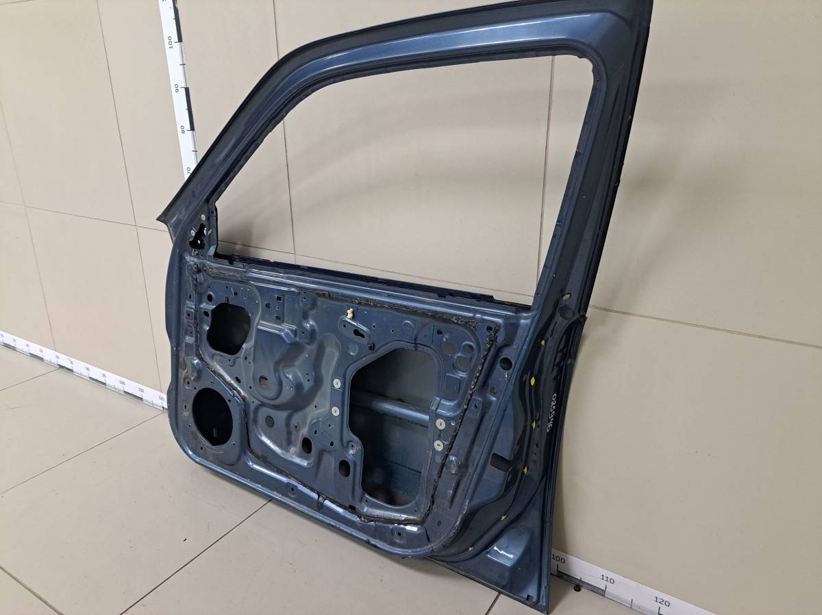 Дверь передняя правая Nissan Bluebird (U14) 1996-2001