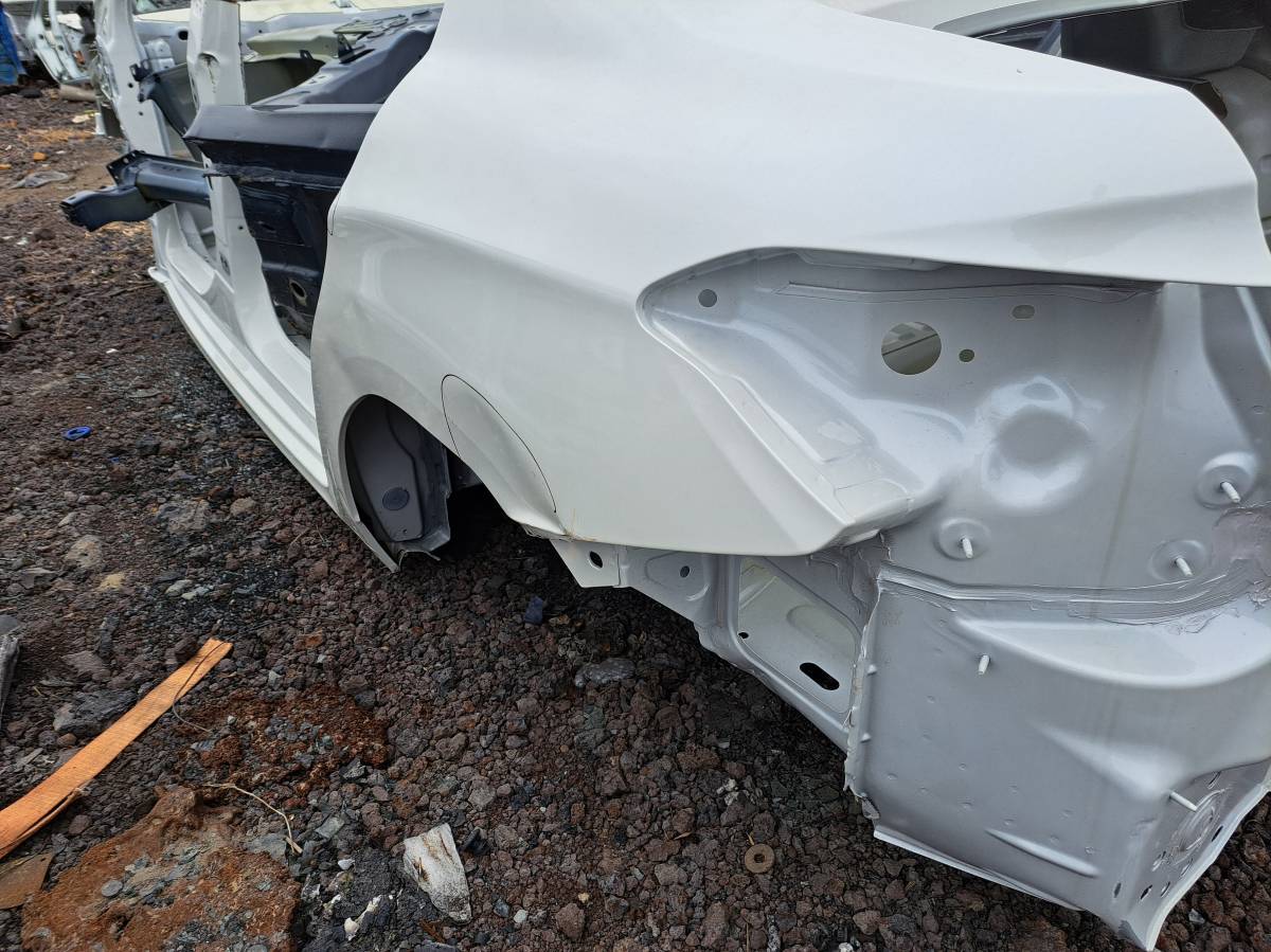 Крыло заднее левое Citroen C4 2011>