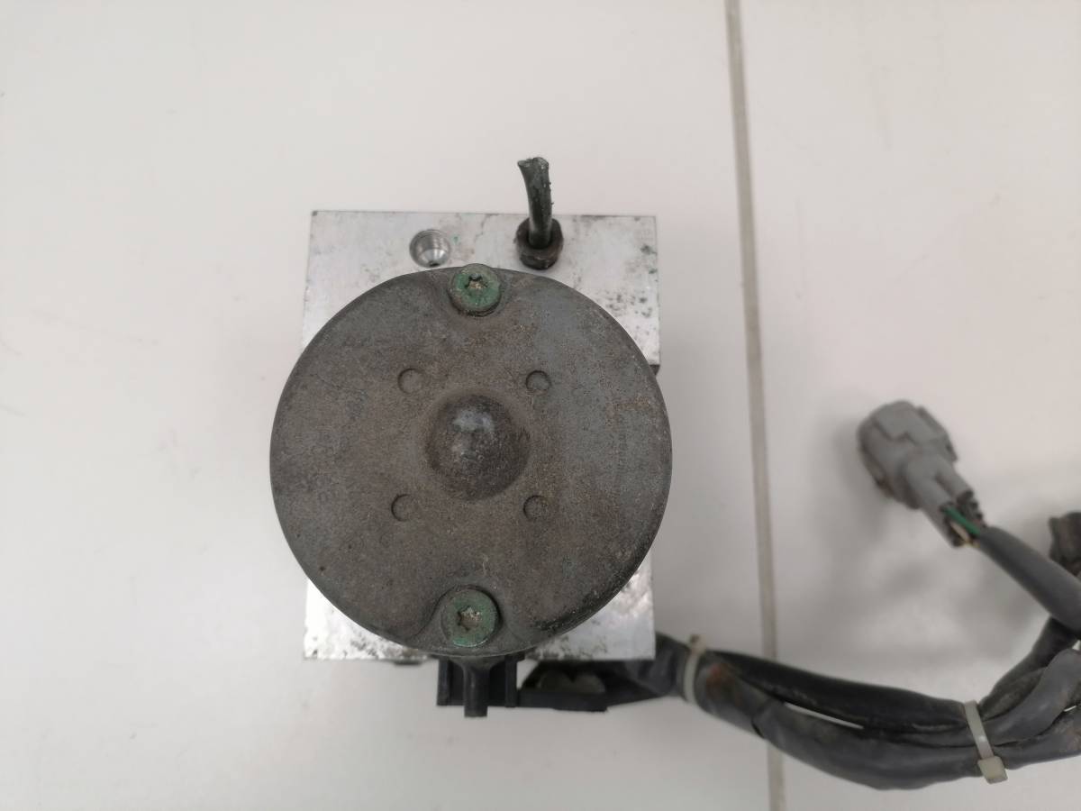 Блок ABS (насос) Nissan Primera (P11) 1996-2002