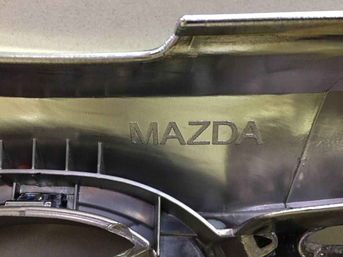 Решетка радиатора Mazda Mazda 3 (BK) 2002-2009