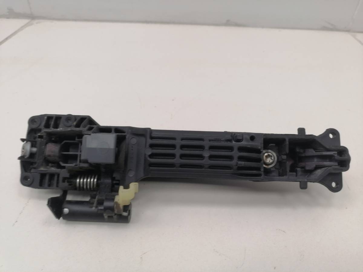 Ручка двери передней наружная правая Suzuki SX4 2006-2013