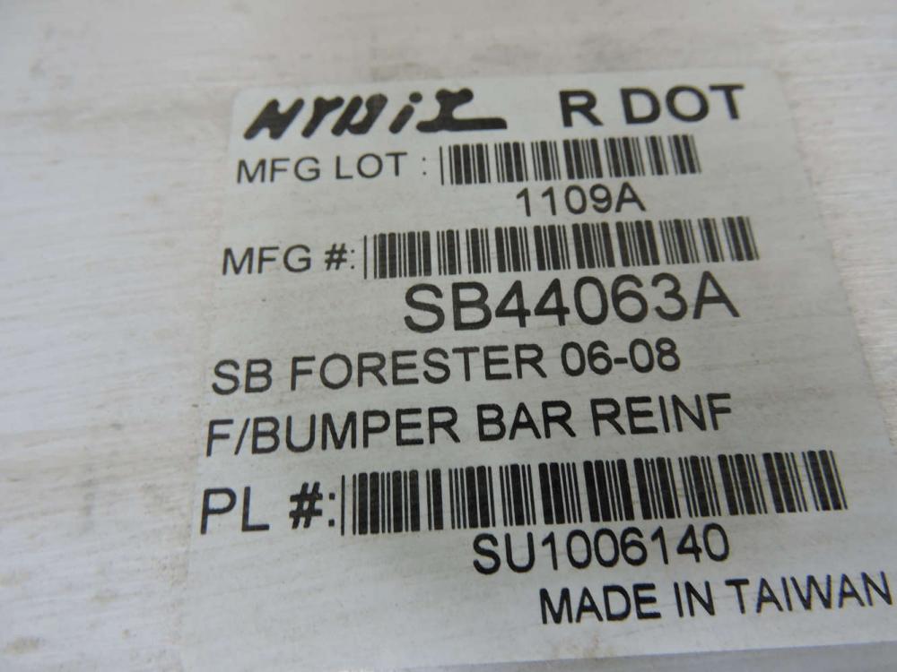 Усилитель переднего бампера Subaru Forester (S11) 2002-2007
