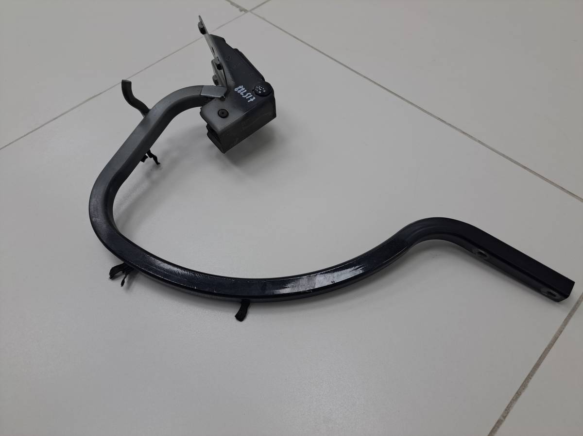 Петля крышки багажника Volkswagen Polo (Sed RUS) 2011>