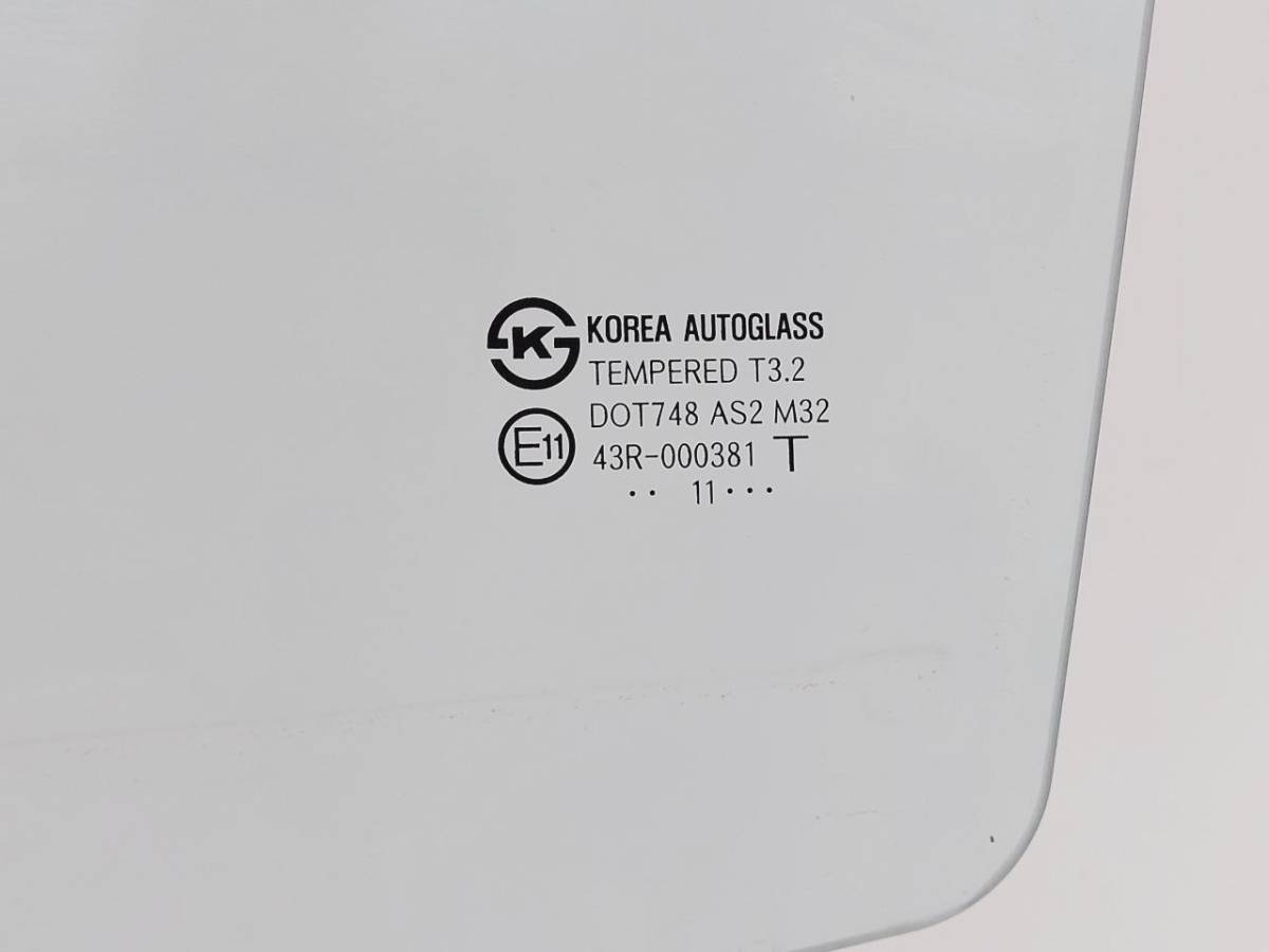 Стекло двери передней левой Hyundai Solaris 2010-2017