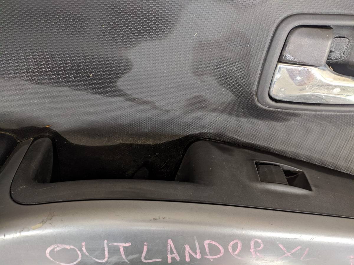 Обшивка двери задней левой Mitsubishi Outlander XL (CW) 2006-2012