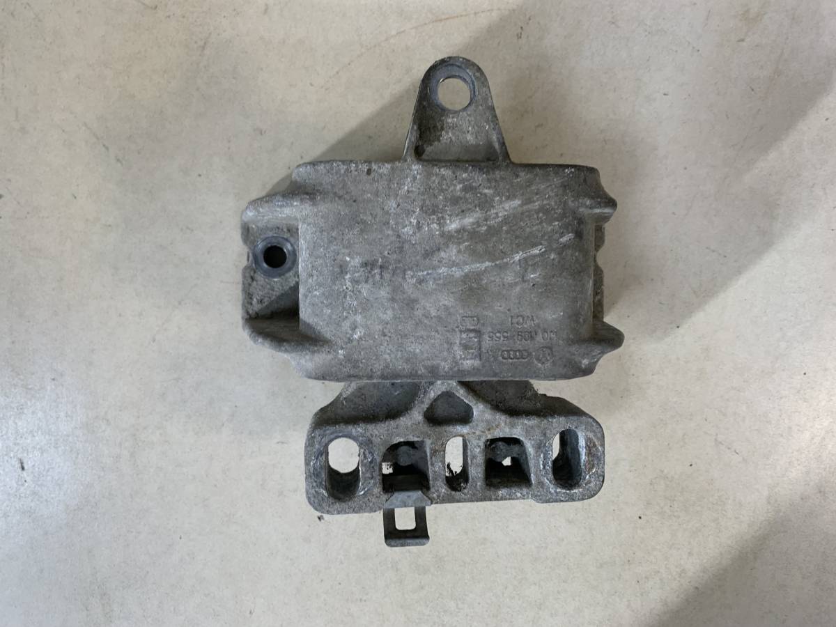 Опора двигателя левая Skoda Octavia (A4 1U-) 2000-2011
