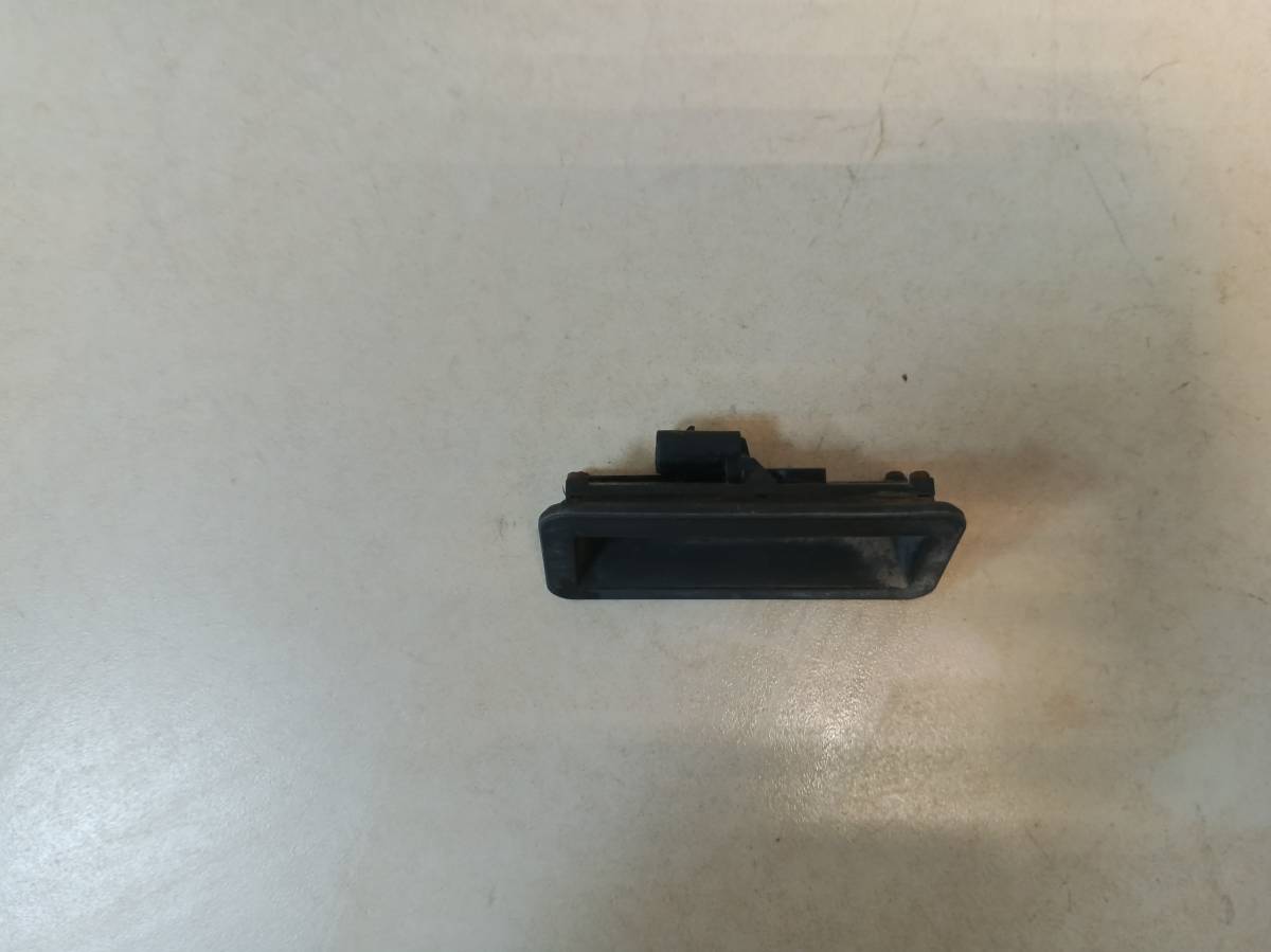 Кнопка открывания багажника Ford Mondeo 4 2007-2015