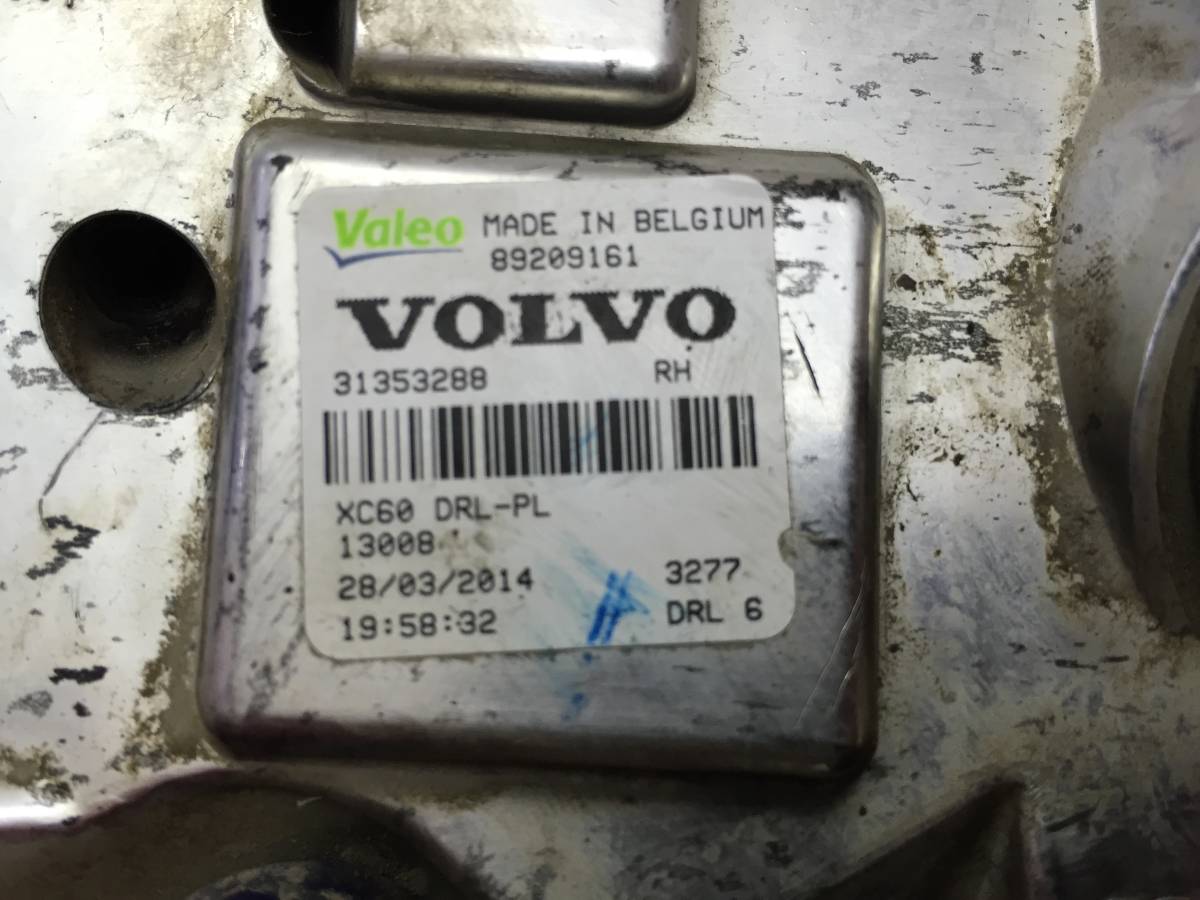 Фара дневного света правая (ходовые огни) Volvo XC60 2008-2017