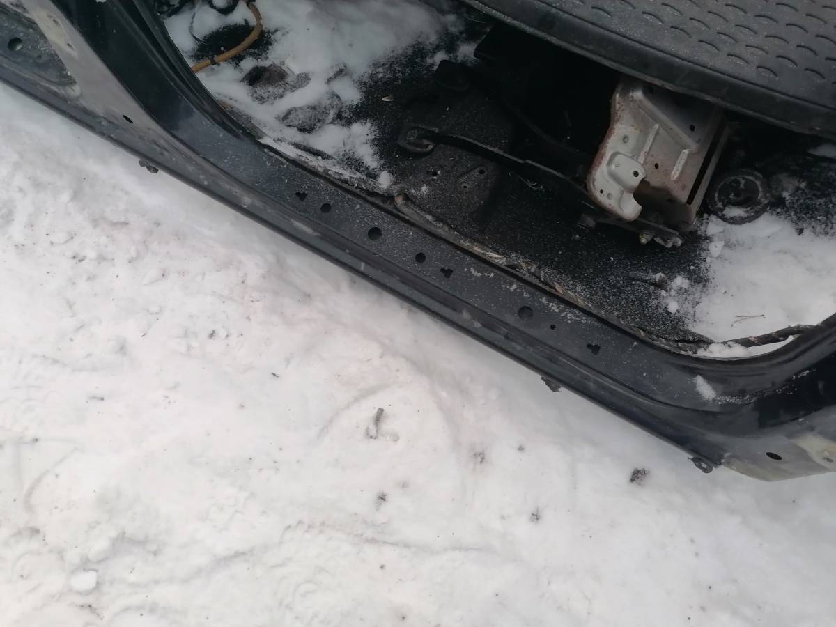 Порог со стойкой правый Suzuki Liana 2001-2007