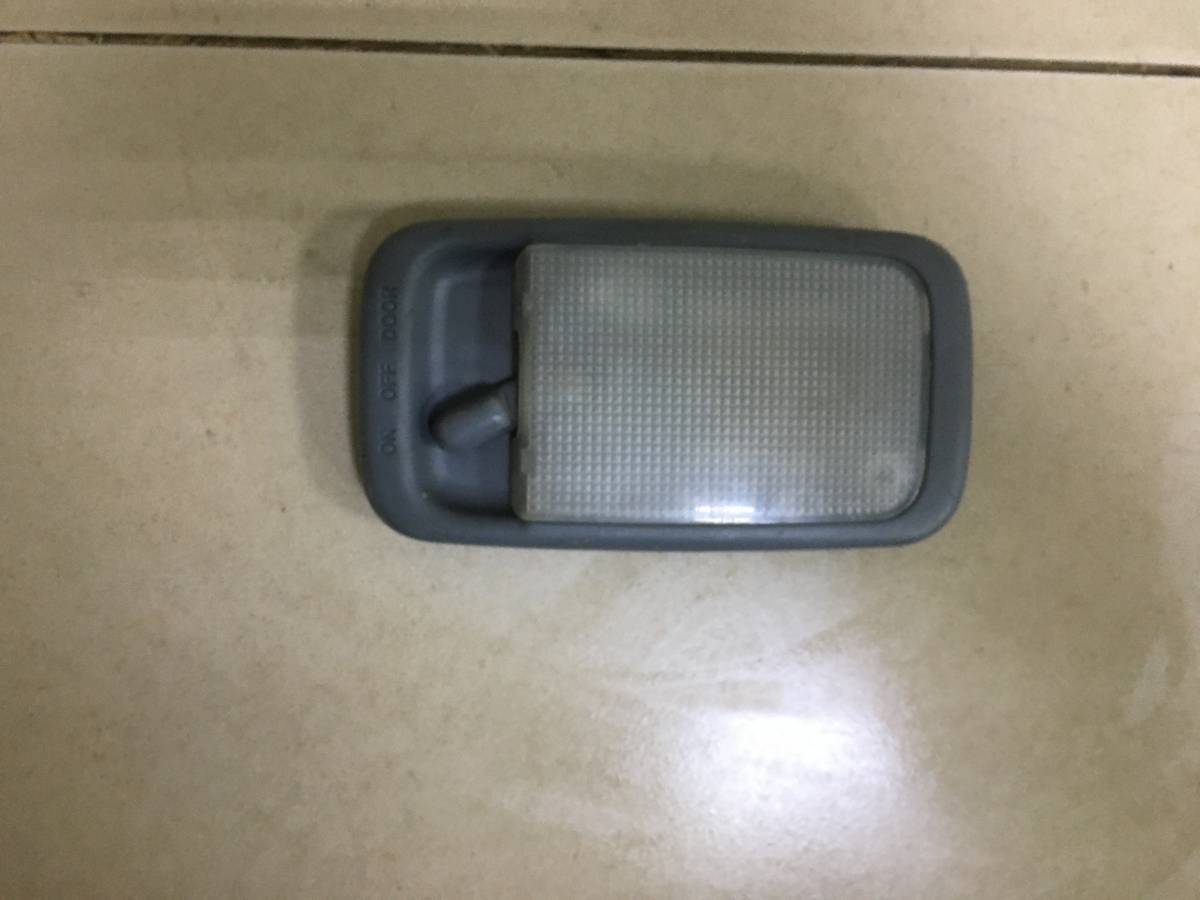 Плафон салонный Toyota Rav 4 (A20) 2000-2005