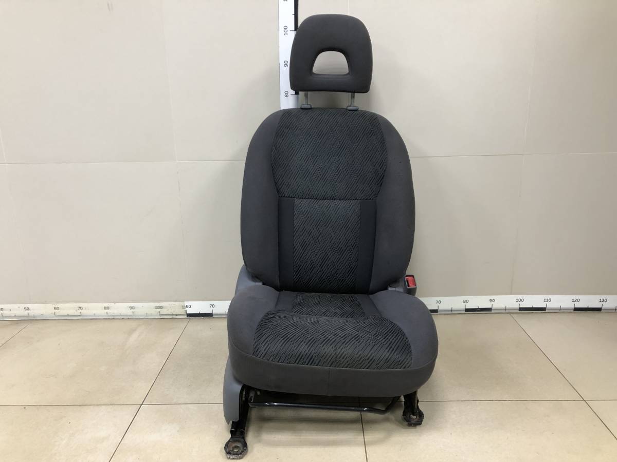 Сиденье переднее правое Toyota Rav 4 (A20) 2000-2005