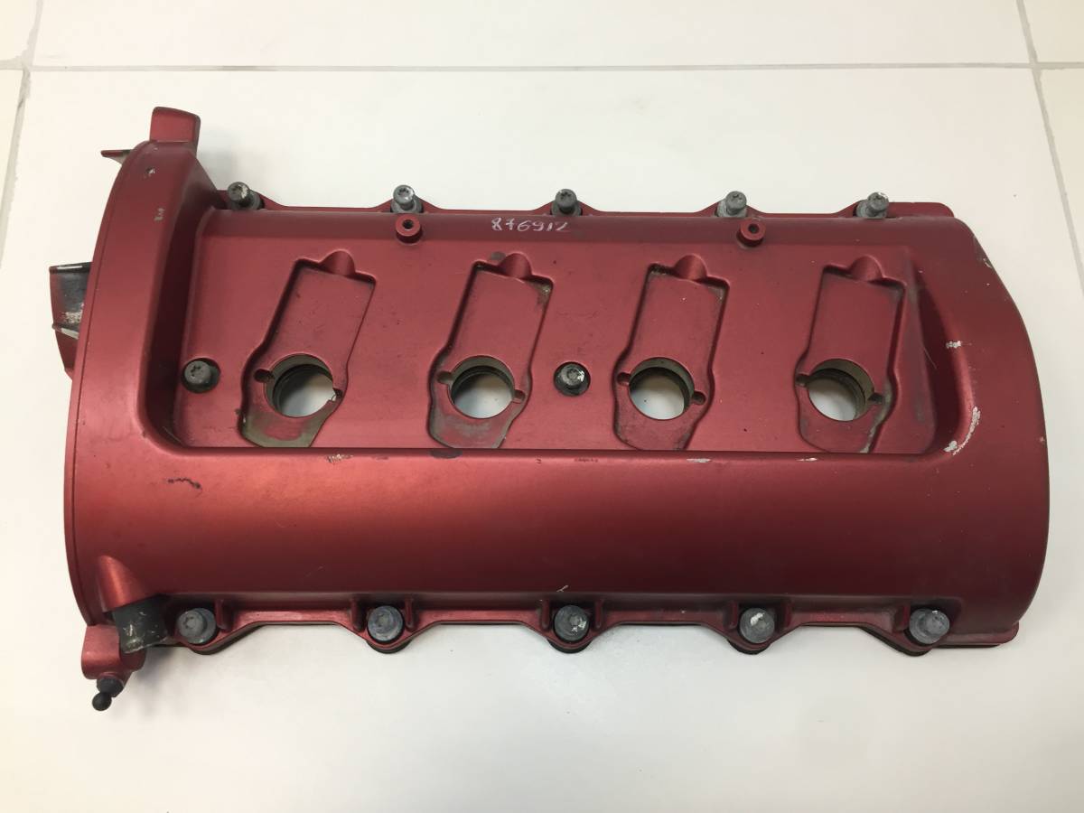 Крышка головки блока (клапанная) Audi A8 (D3, 4E) 2002-2010