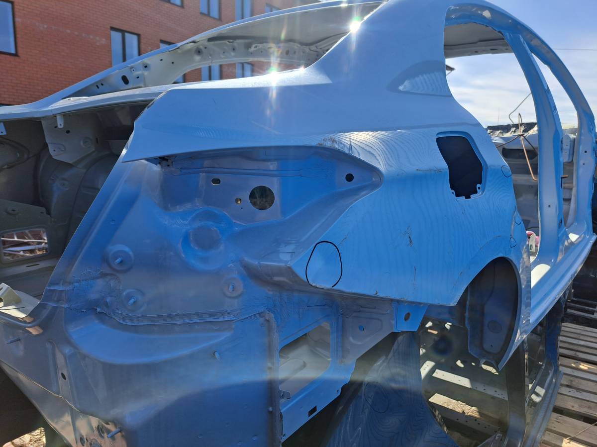 Крыло заднее правое Citroen C4 2011>