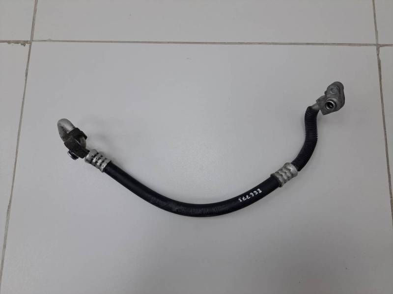 Трубка кондиционера Toyota Corolla E120 2001-2007 Трубка кондиционера Toyota Corolla E120 2001-2007