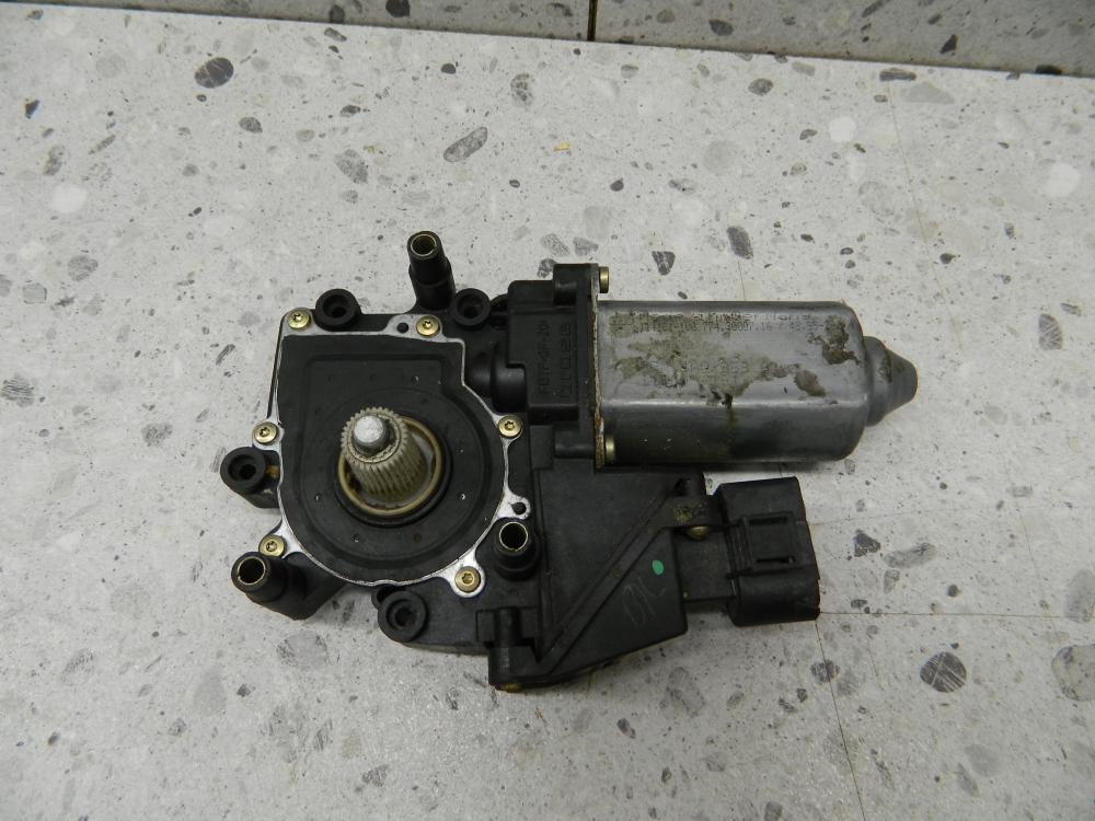 Моторчик стеклоподъемника для Audi 100 4 (C4) 1991-1994г
