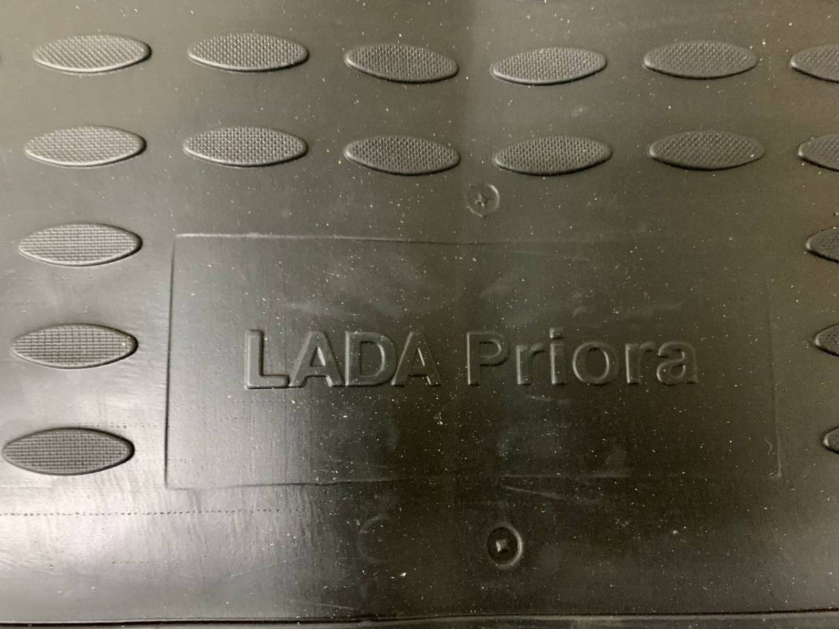 Коврик багажника Lada Priora 2007-2014