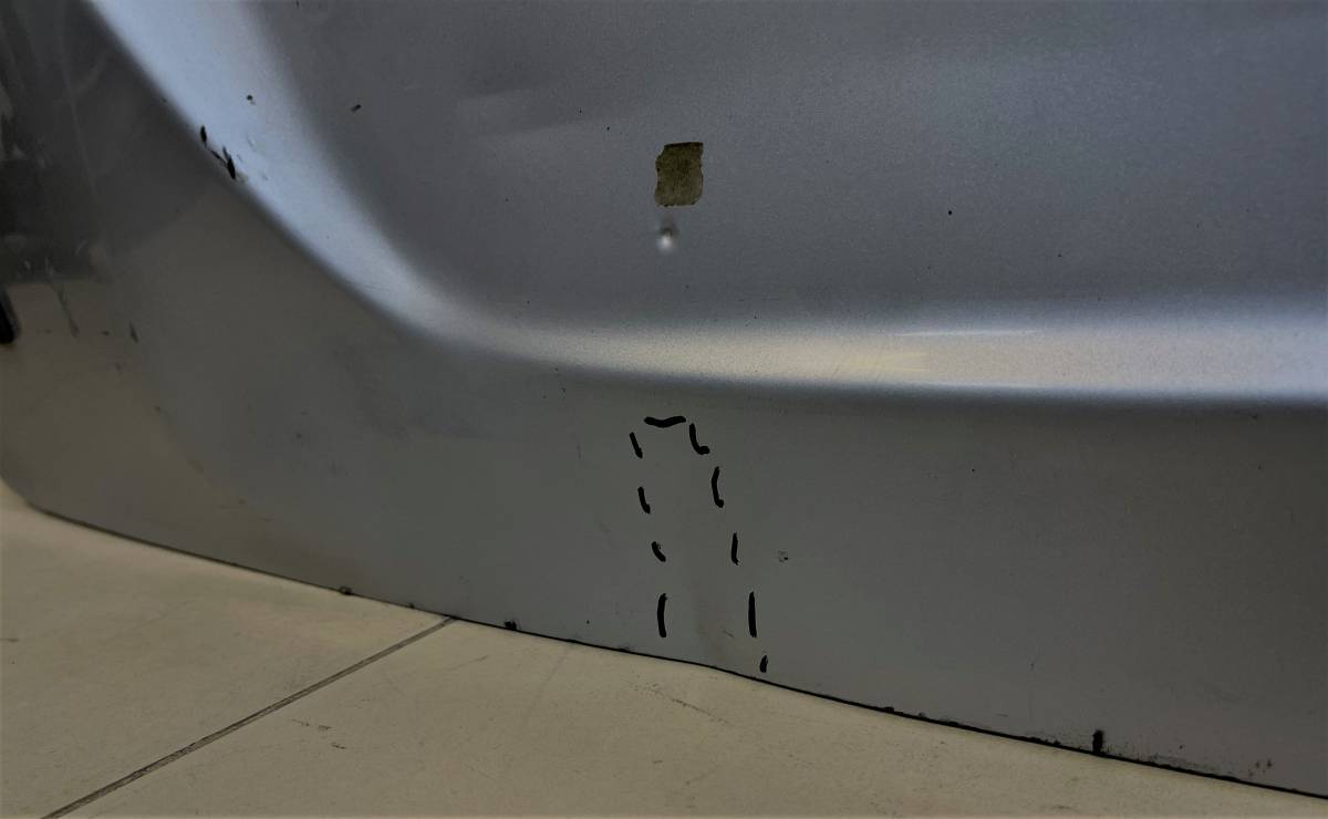 Дверь багажника со стеклом Toyota Noah (R60) 2001-2007