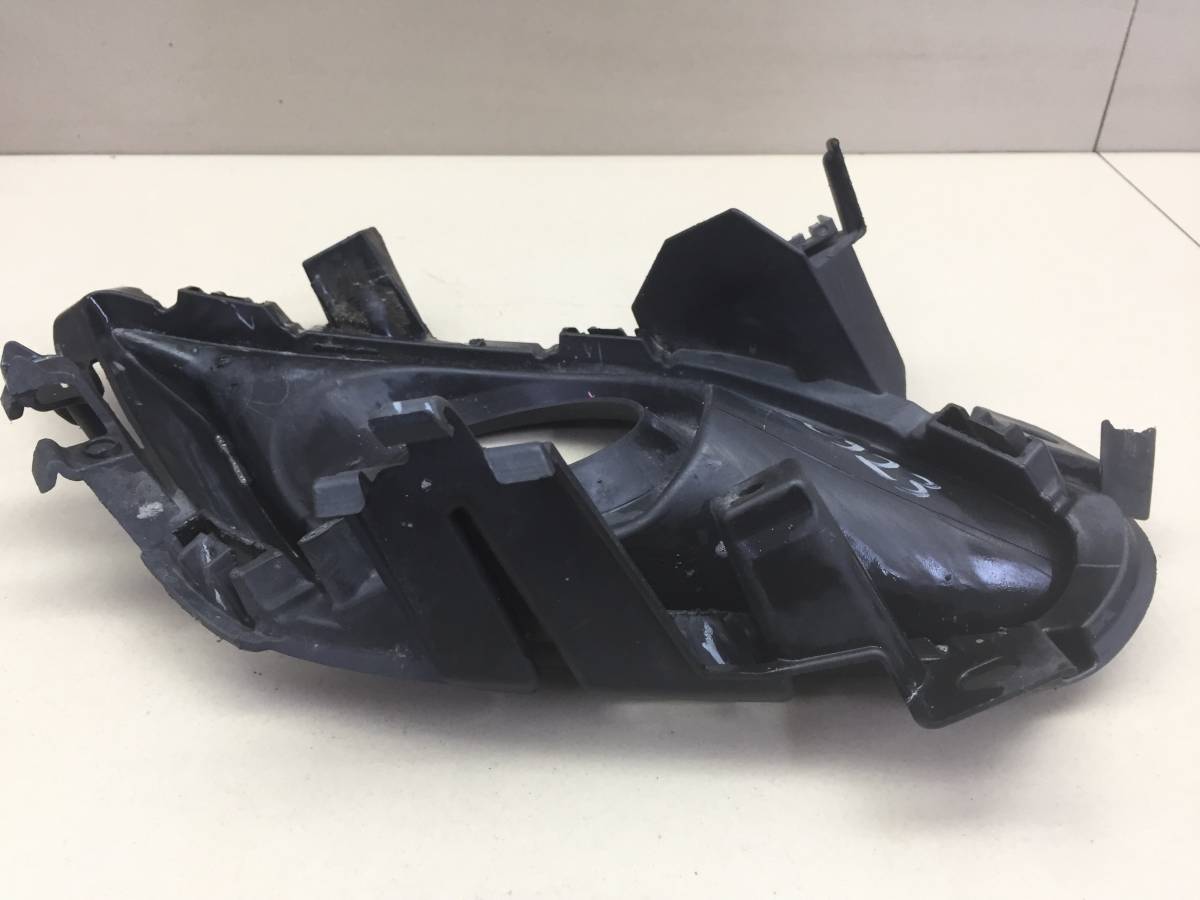 Рамка противотуманной фары правой Mazda Mazda 6 (GJ) 2013-2016