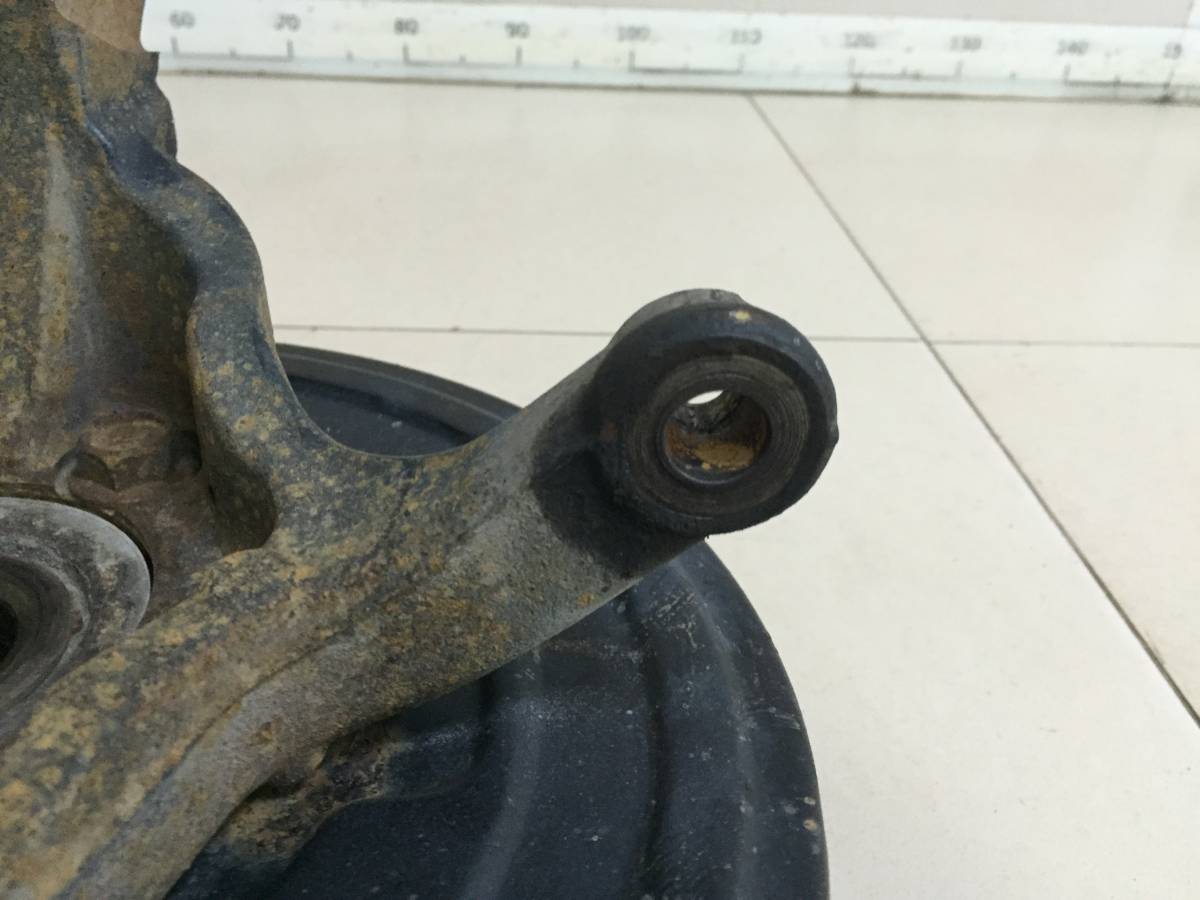 Кулак поворотный передний правый Nissan Sentra (B17) 2013-2017