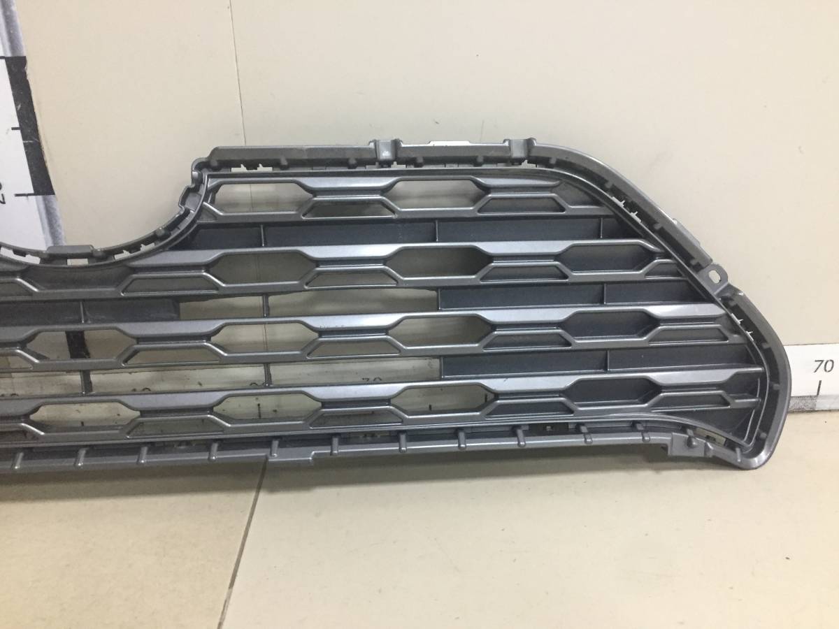 Решетка радиатора Toyota Rav 4 (XA50) 2018>