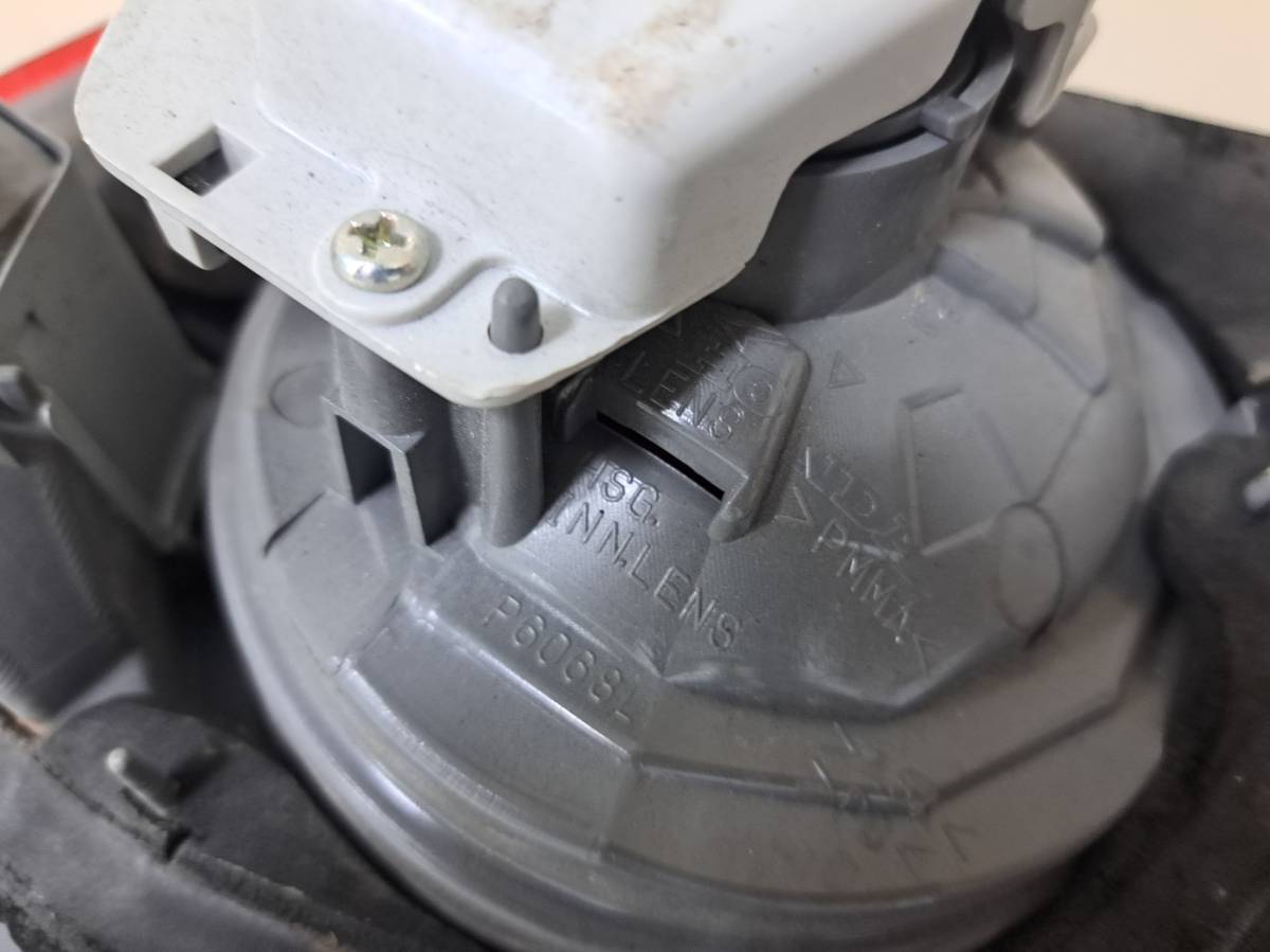 Фонарь задний внутренний левый Honda Civic 4D 2006-2012