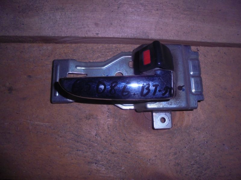 Ручка двери передней внутренняя правая для Mazda BT-50 2006-2012