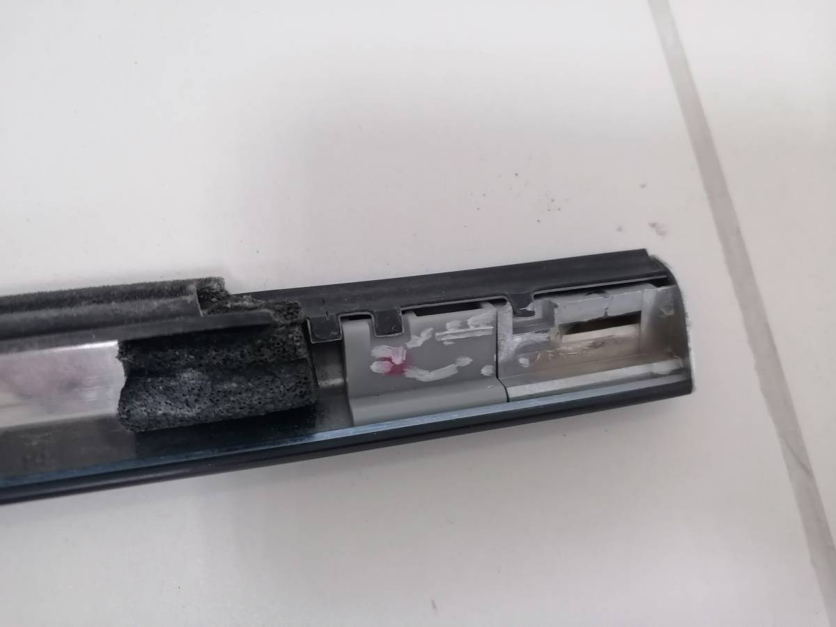 Молдинг передней правой двери Toyota  Celsior (F30) 2003