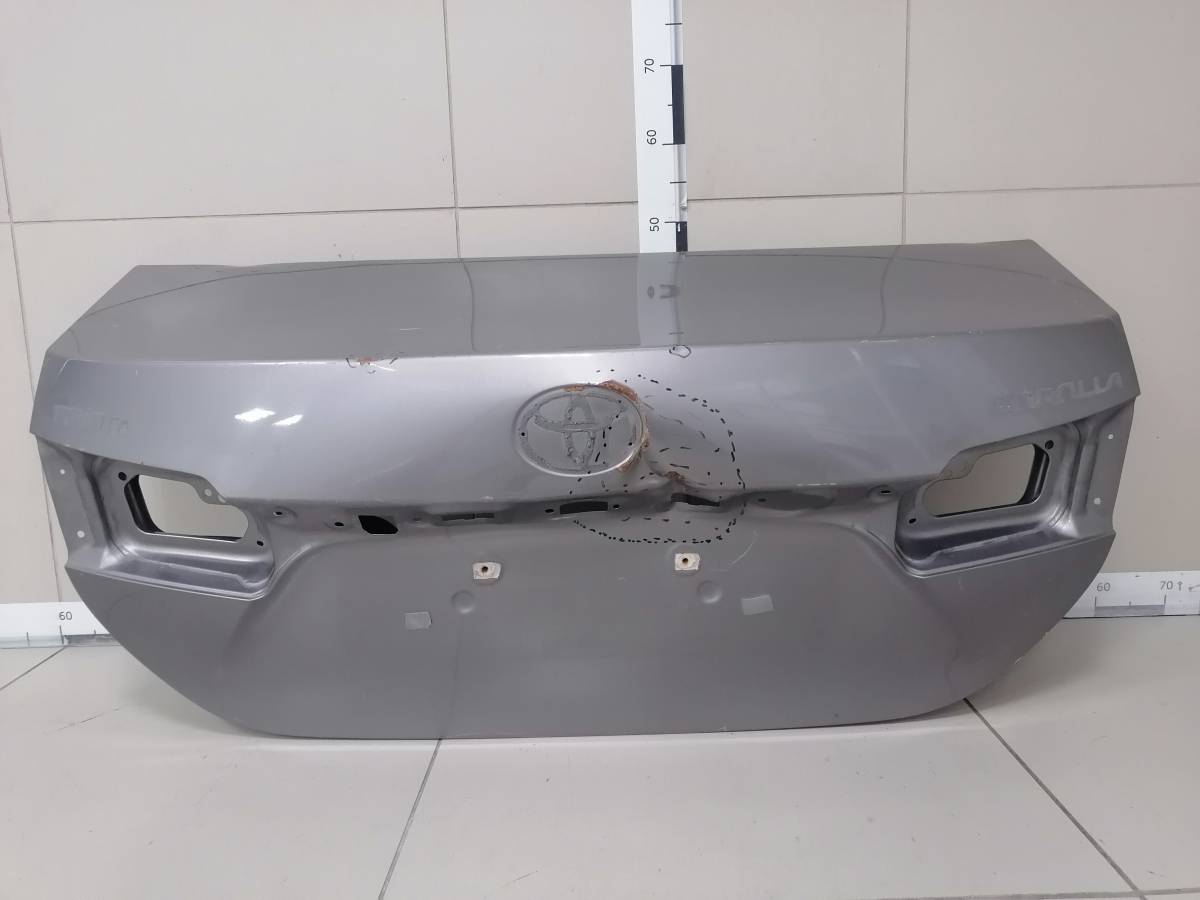 Крышка багажника Toyota Corolla E180 2013>