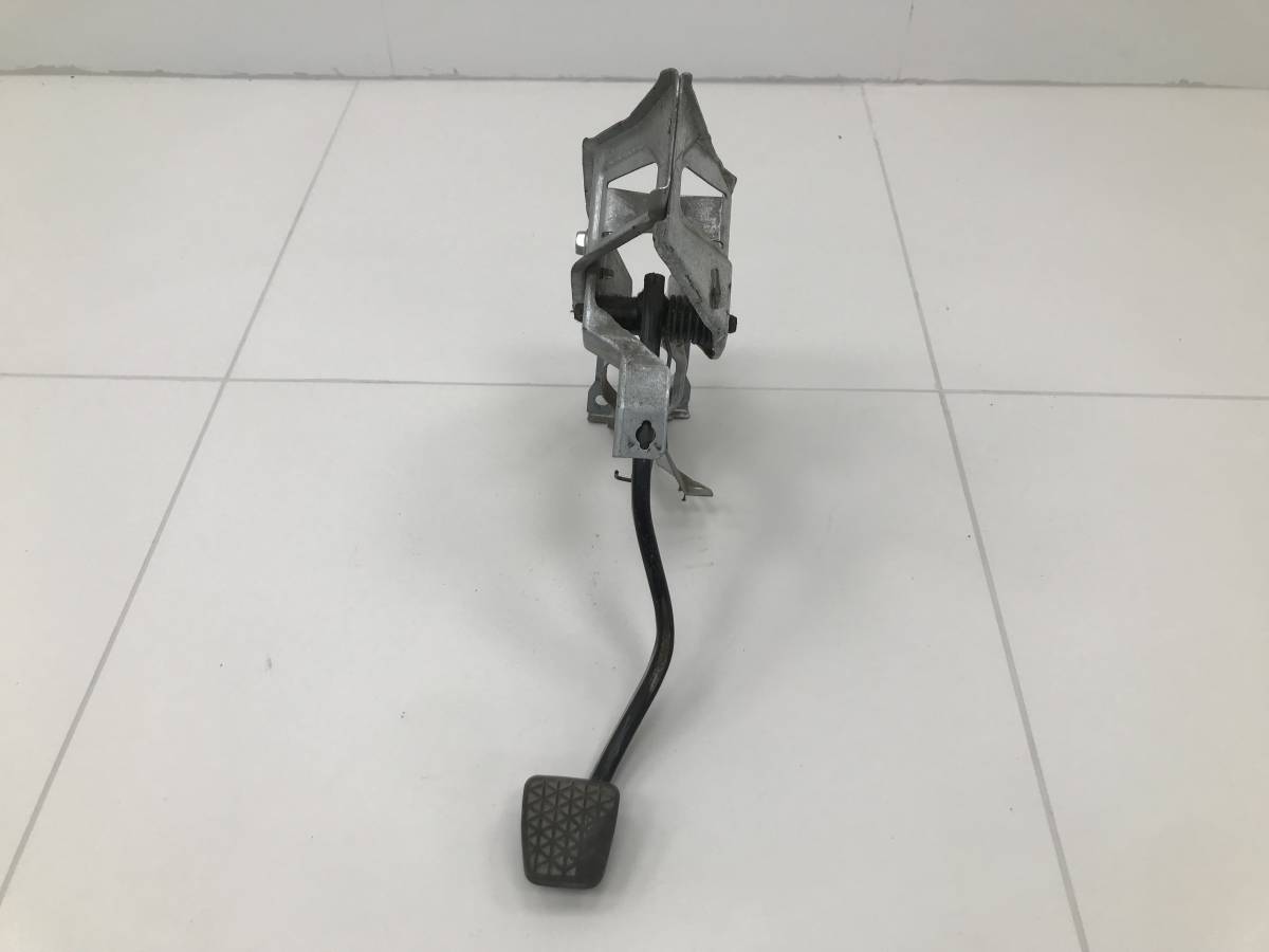 Педаль тормоза Opel Astra J 2010-2017