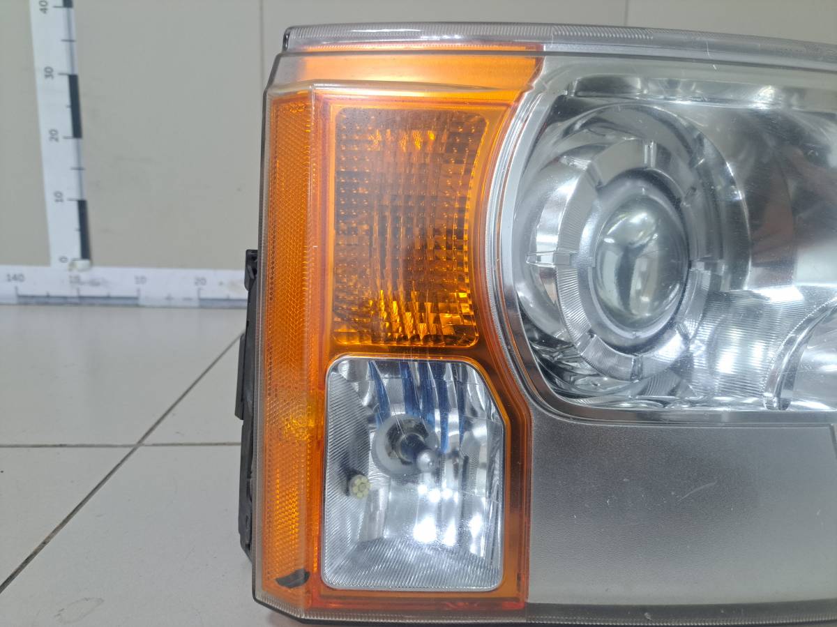 Фара правая Land Rover Discovery 3 2004-2009