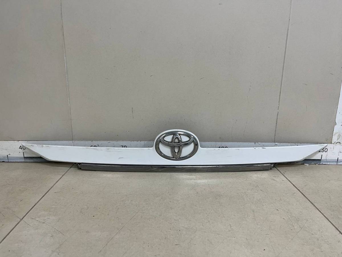 Накладка крышки багажника Toyota Camry (V50) 2011-2017
