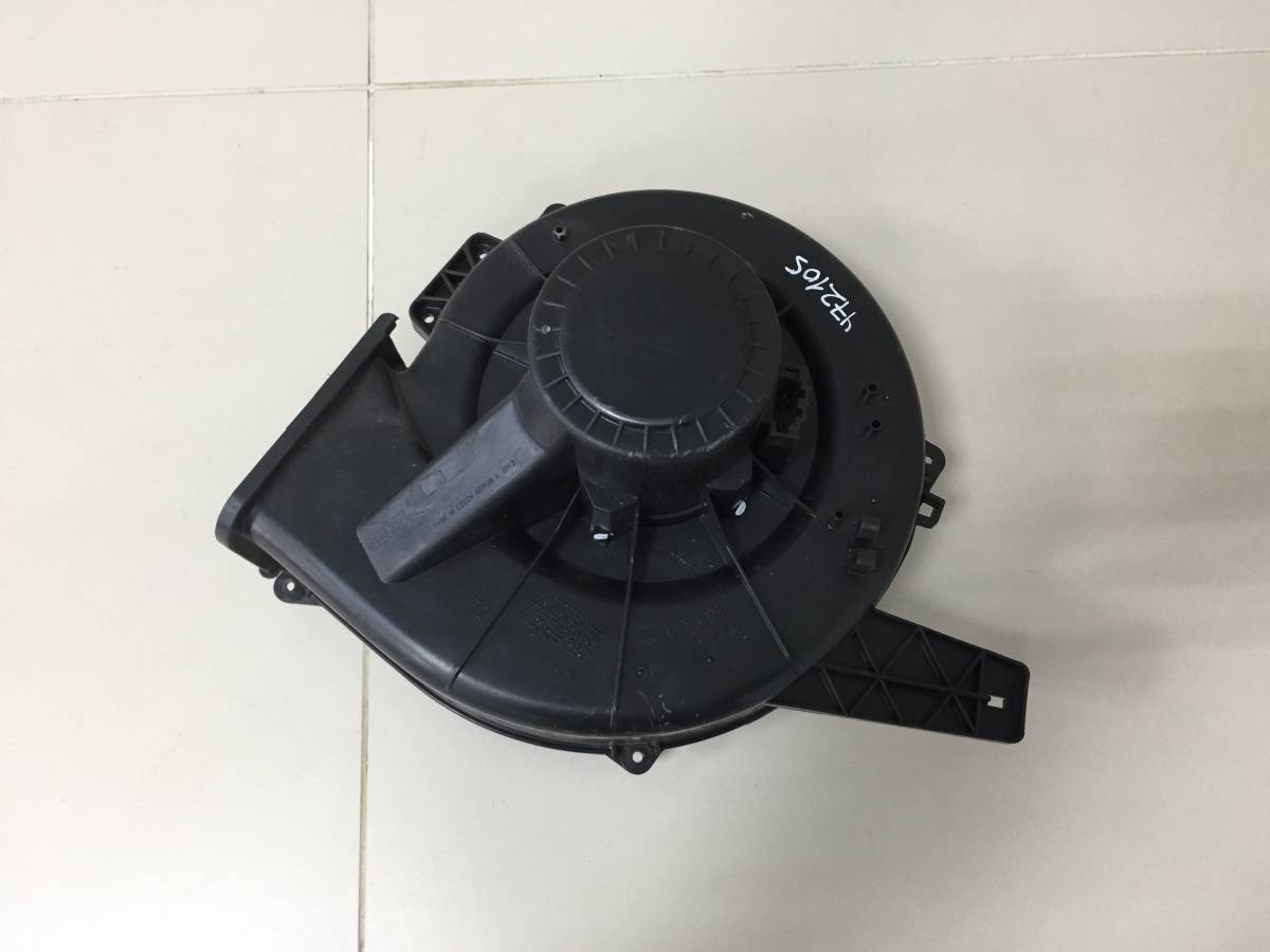 Купить Моторчик печки Volkswagen Polo 6Q1819015J в Санкт-Петербурге по цене: 5 7