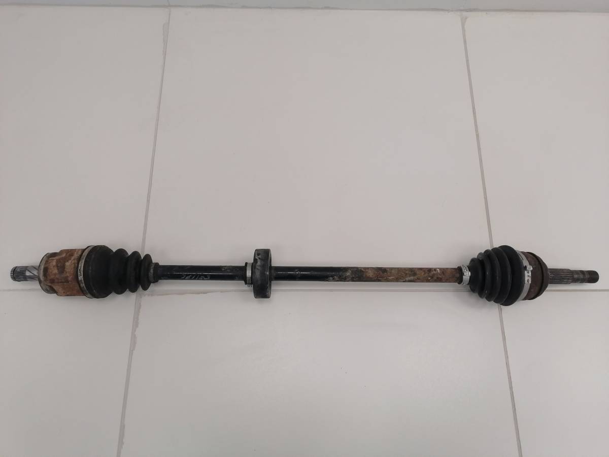 Полуось передняя правая Nissan Almera Classic (B10) 2006-2013