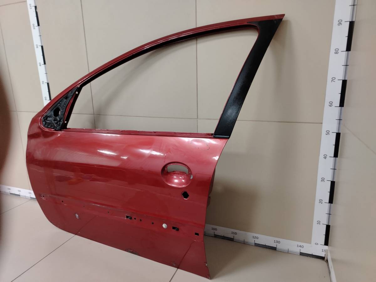 Дверь передняя левая Peugeot 206 1998-2012
