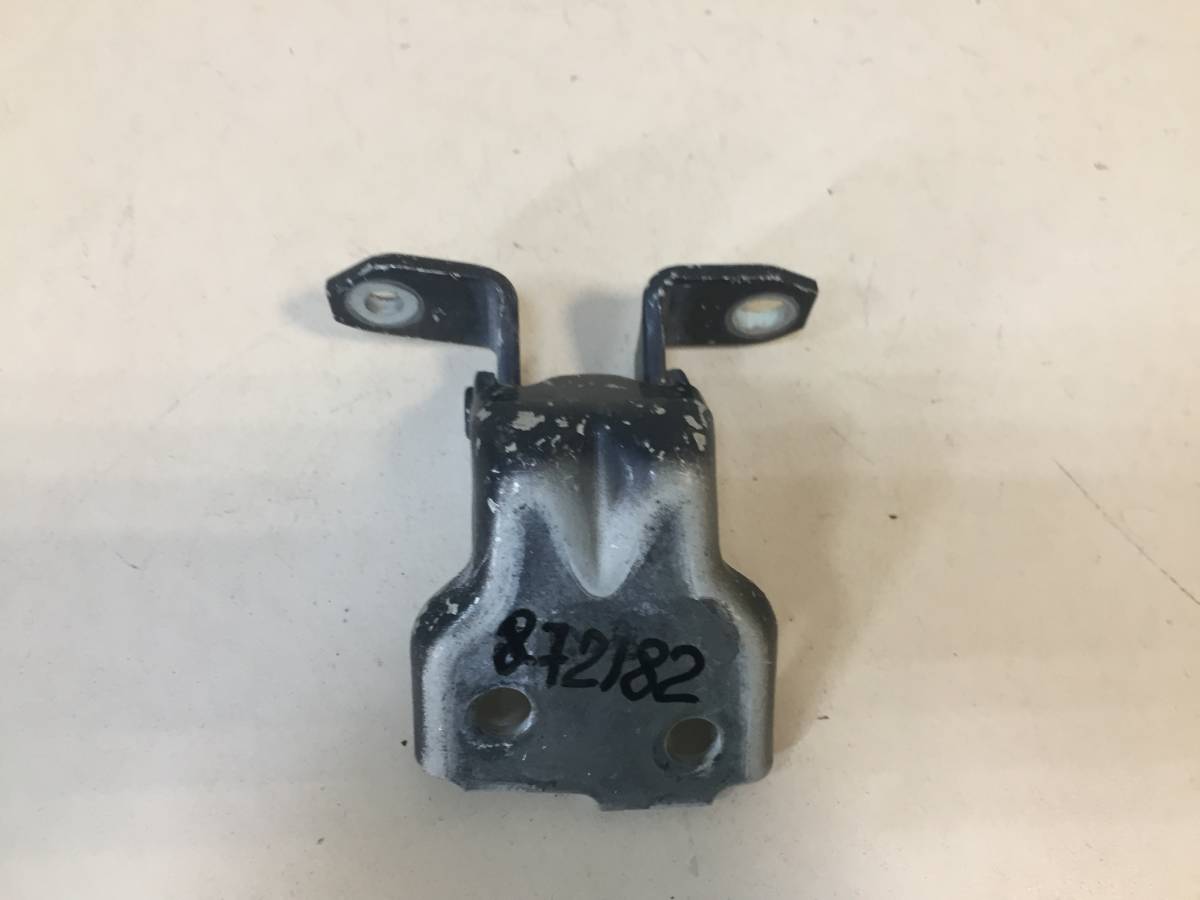 Петля двери передней правой верхняя Suzuki SX4 2006-2013