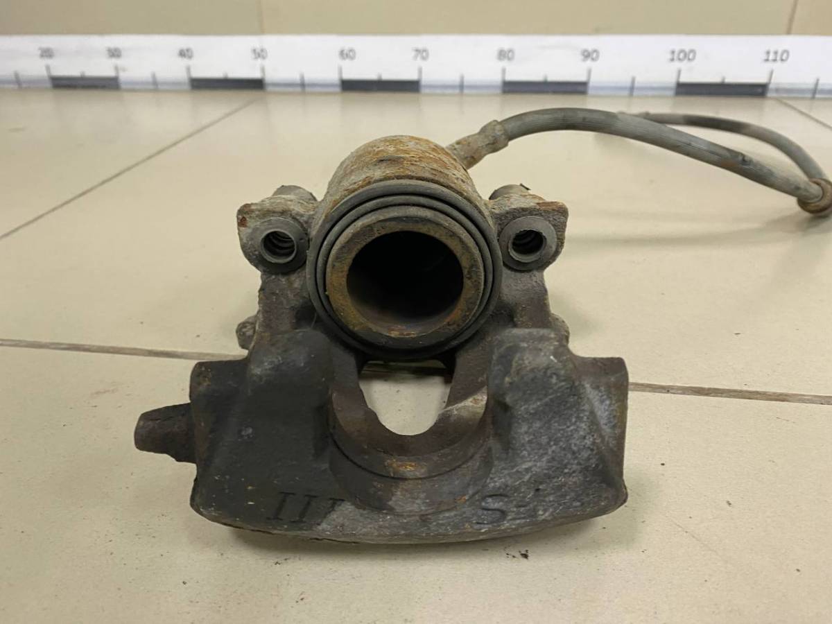 Суппорт передний левый Skoda Octavia (A5 1Z-) 2004-2013 Суппорт передний левый Skoda Octavia (A5 1Z-) 2004-2013