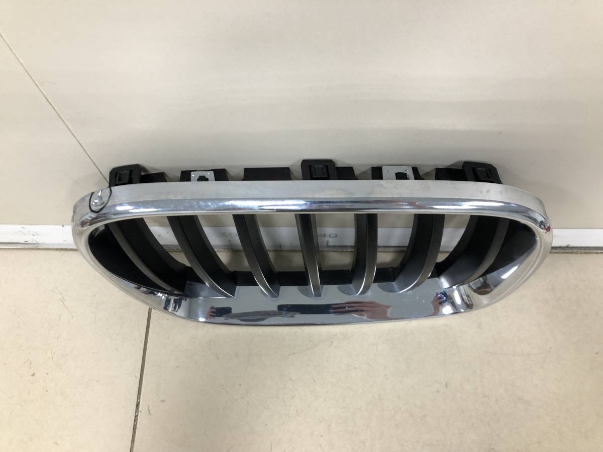 Решетка радиатора правая BMW X3 F25 2010-2017
