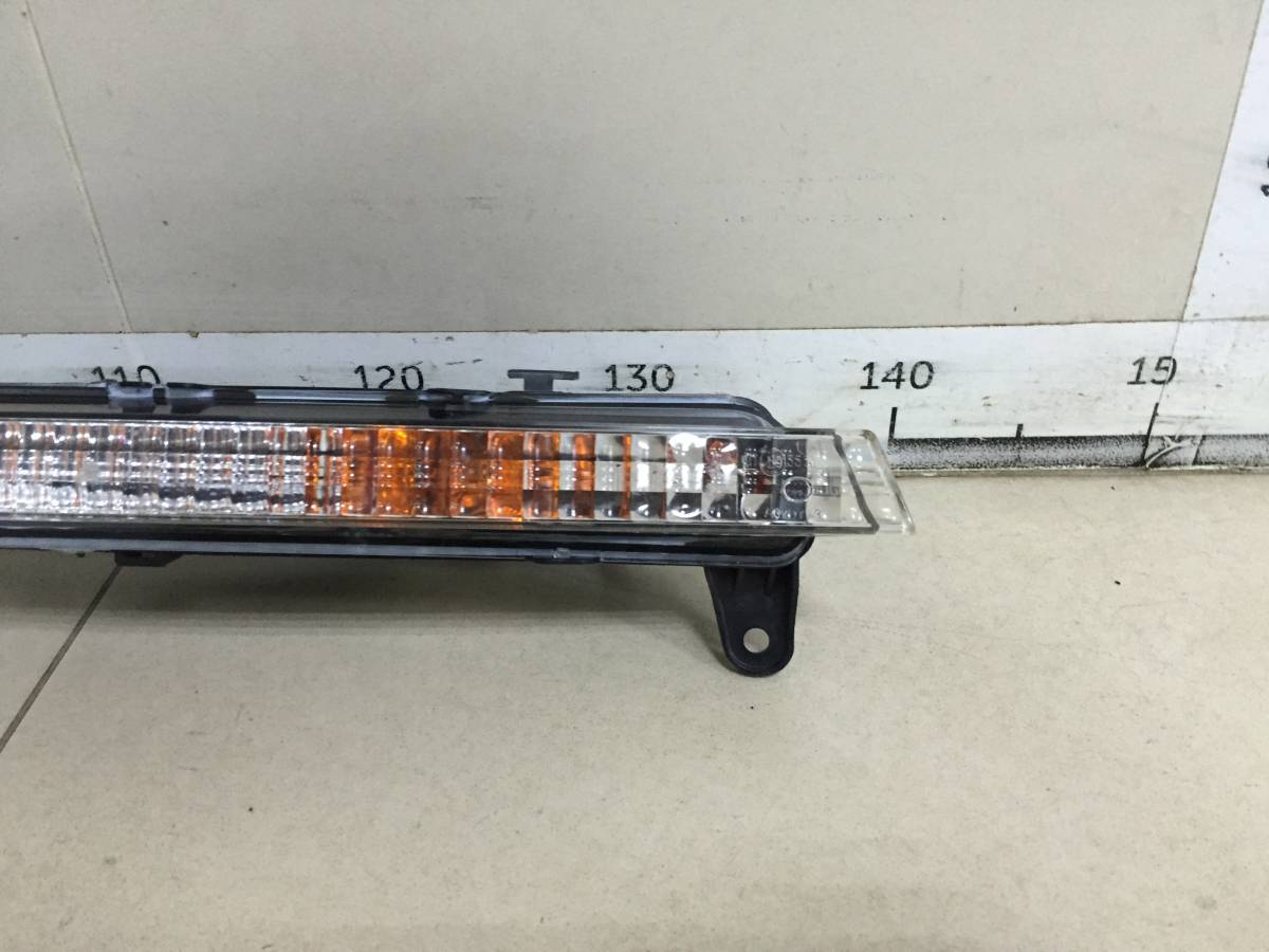 Указатель поворота в бампер правый Audi Q7 (4L) 2005-2015