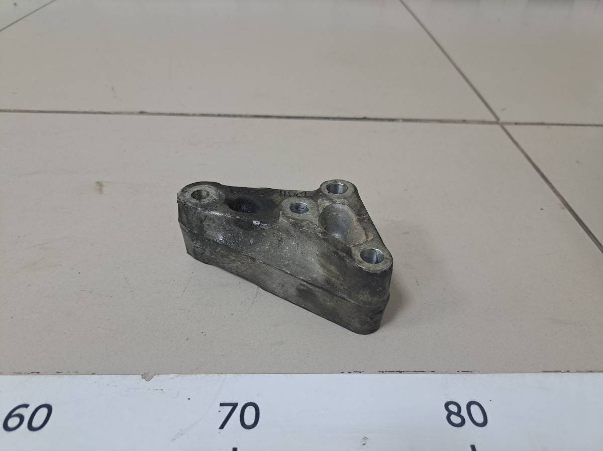 Кронштейн генератора Lexus RX 300 (XU10) 1997-2003 Кронштейн генератора Lexus RX 300 (XU10) 1997-2003
