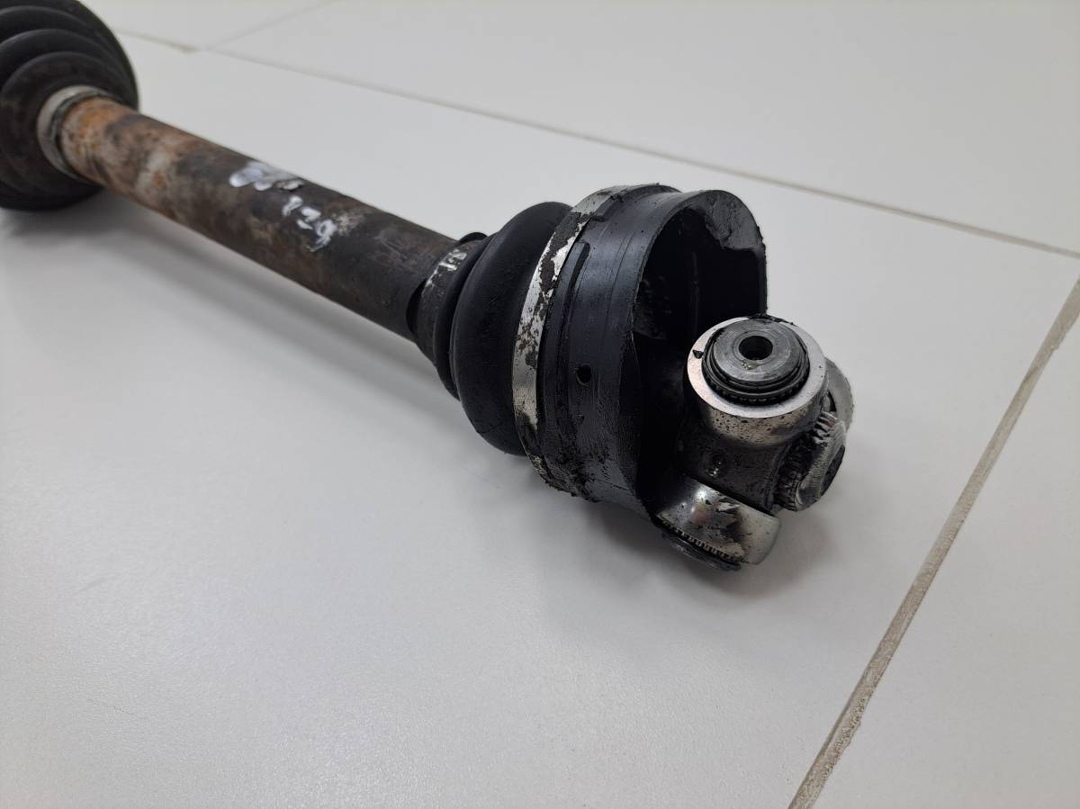 Полуось передняя левая Peugeot 407 2004-2010