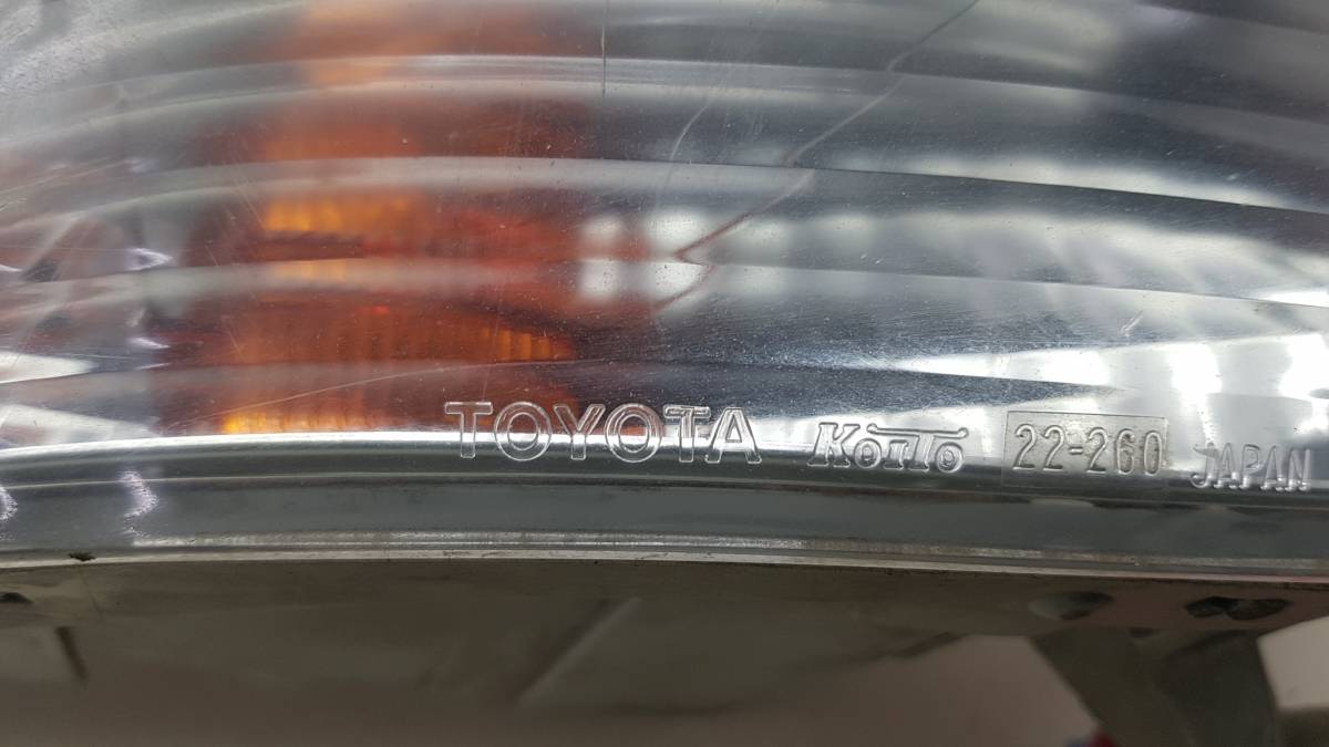 Указатель поворота в бампер правый Toyota Cresta (X100) 1996-2001