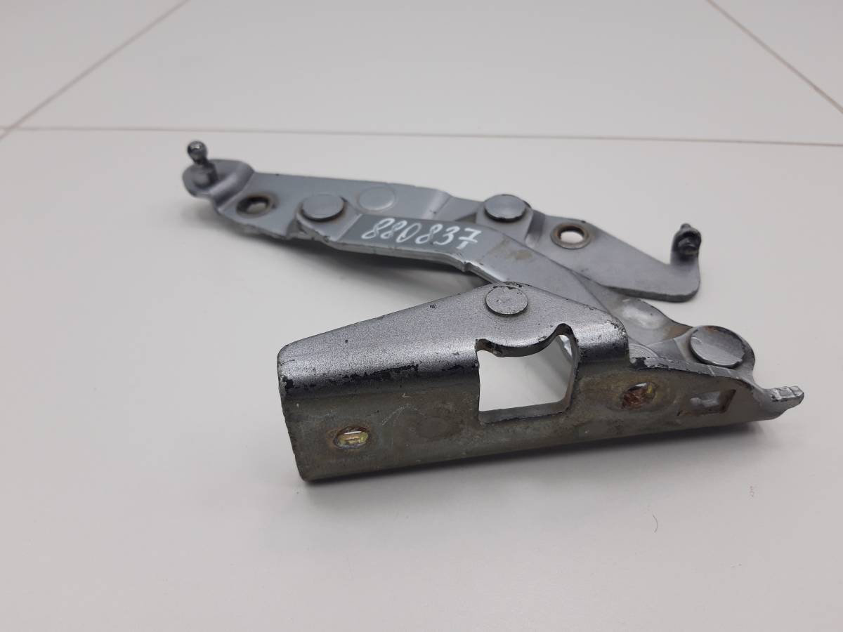 Петля крышки багажника Nissan Primera (P12) 2002-2007