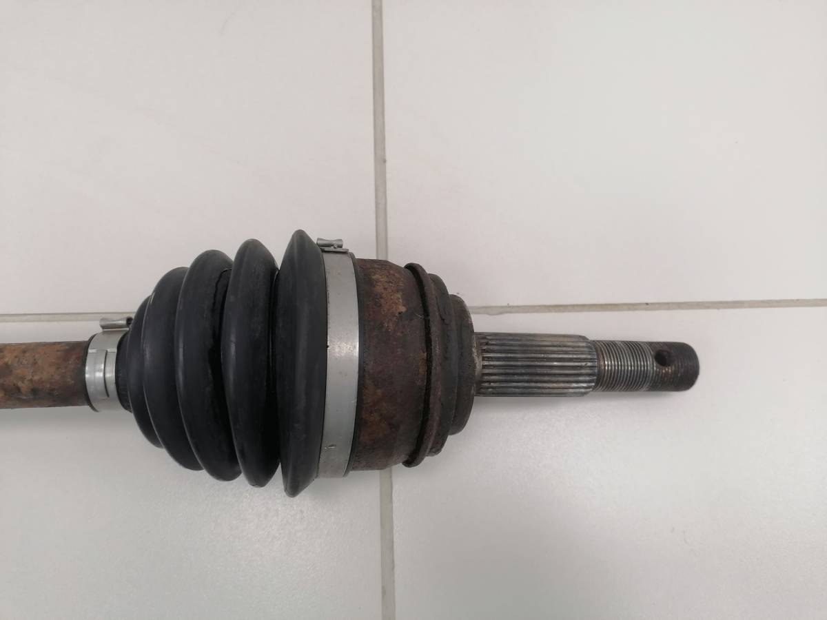 Полуось передняя правая Nissan Almera Classic (B10) 2006-2013