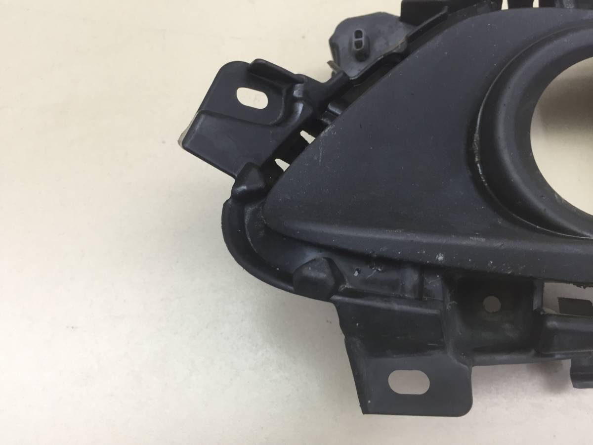Рамка противотуманной фары правой Mazda Mazda 6 (GJ) 2013-2016