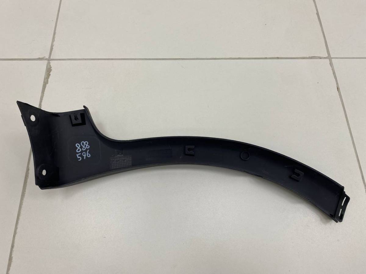 Накладка переднего бампера правая Suzuki SX4 2006-2013