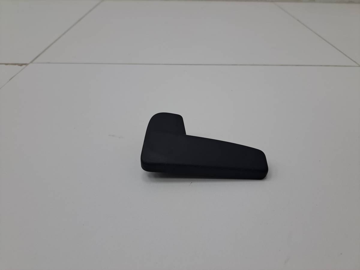 Ручка открывания капота Skoda Rapid 2012-2020