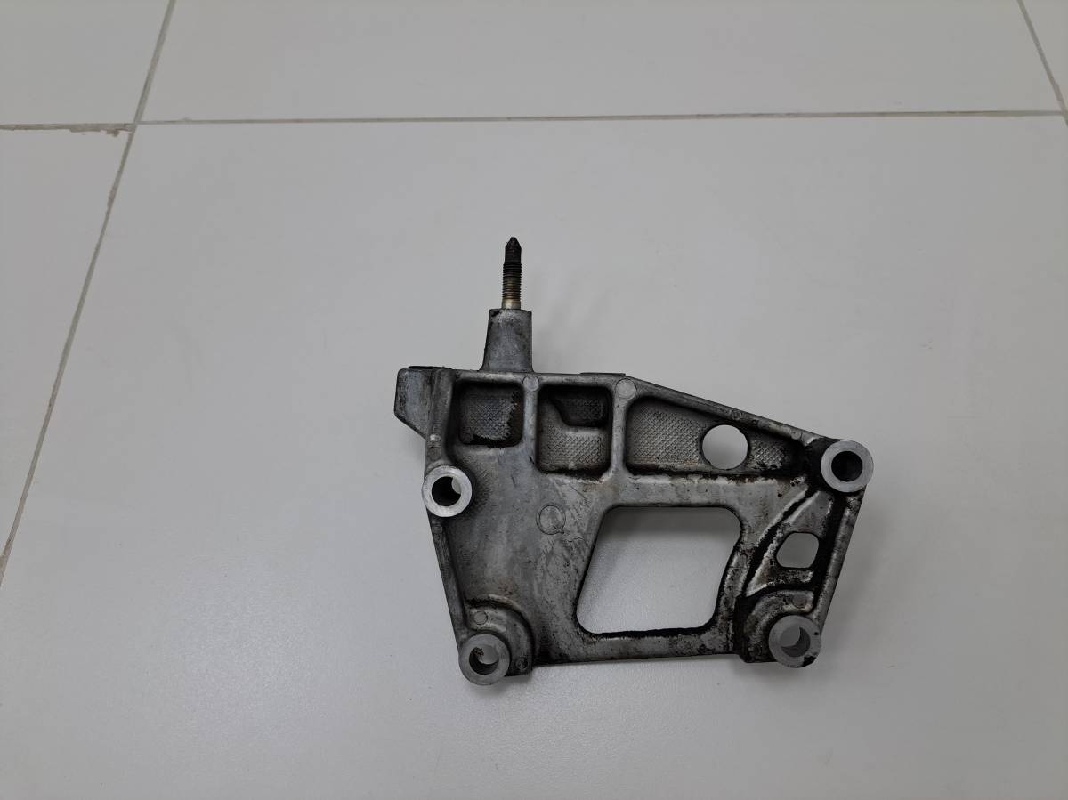 Кронштейн опоры двигателя Nissan X-Trail (T30) 2001-2006