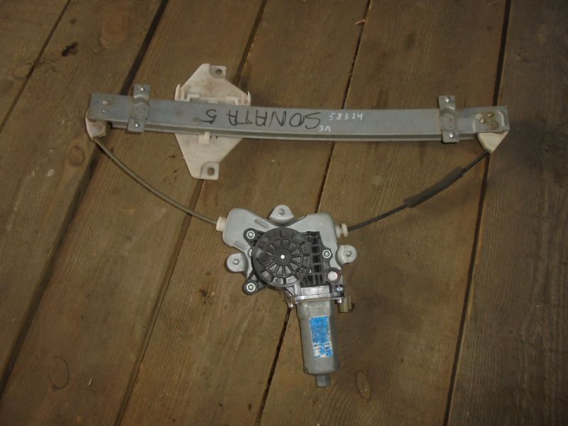 Стеклоподъемник электр. задний левый для Hyundai Sonata 4 (EF,Tagaz) 2001-2012